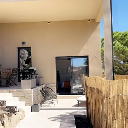 Bel Dans Avec Piscine En Corse Du Sud *